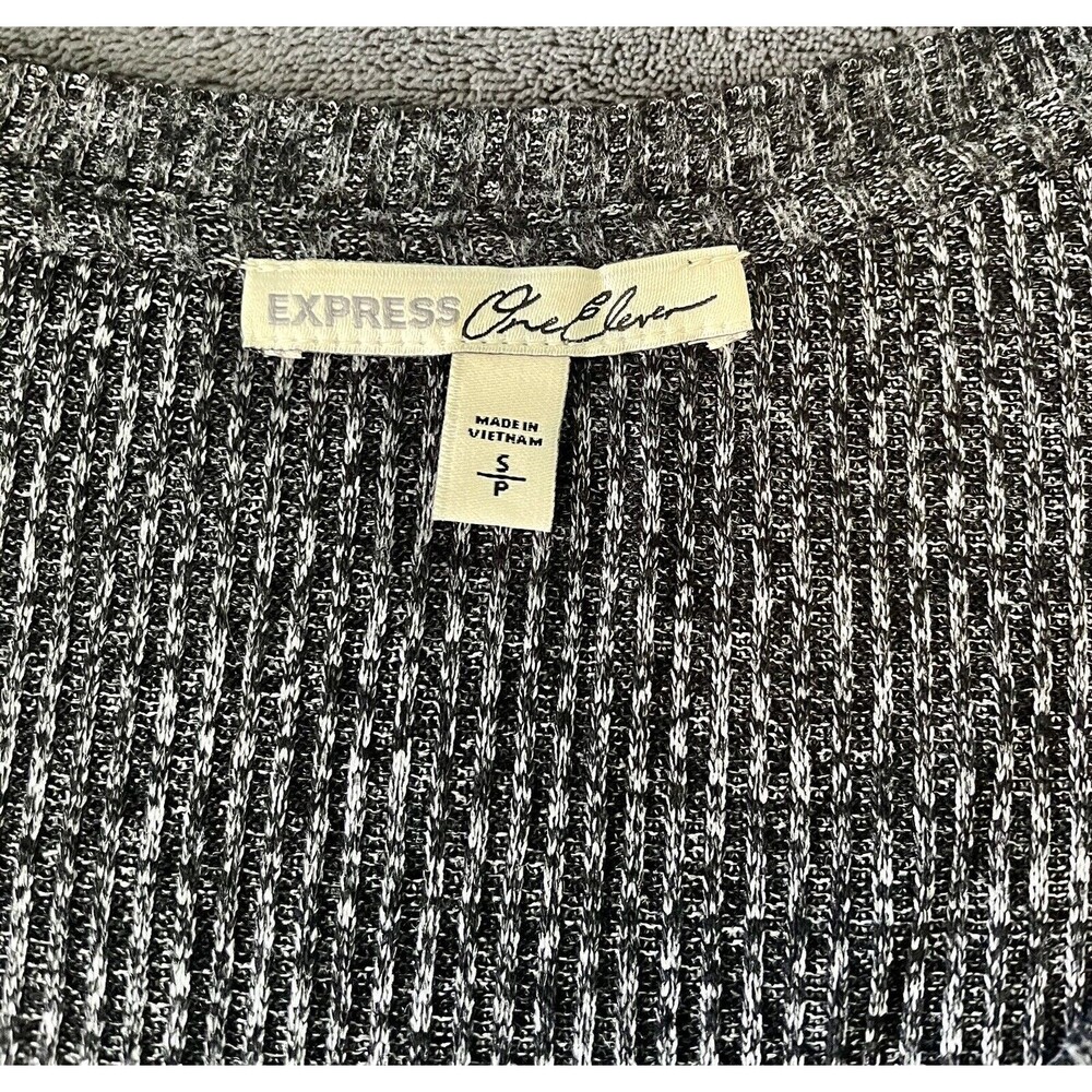 Express One Eleven Womens Pullover Sweater Gray V Neck Size S Lightly Worn - Picture 3 of 5